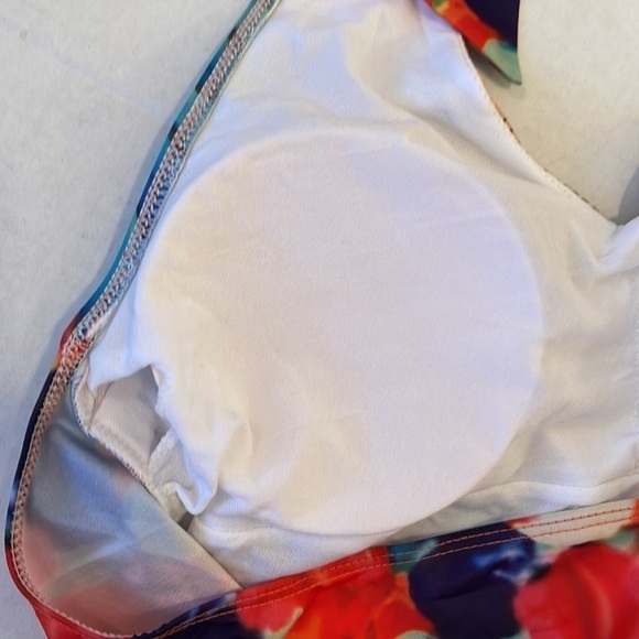 Colorful NWOT Peacock Feather Like Print Halter One Pc Swimsuit. D250/A370 - Picture 7 of 8